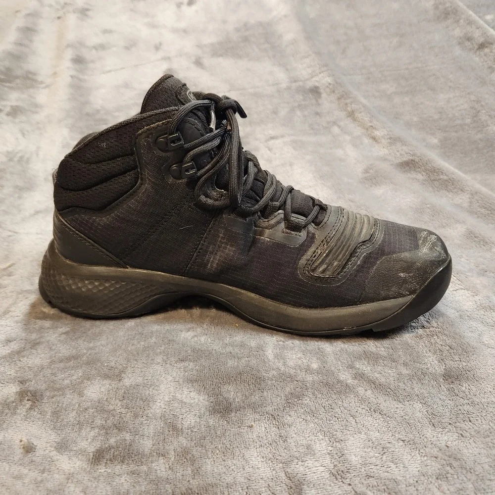 Keen Boots Mens 8 Black Tempo Flex Mid Waterproof Hiking Gorpcore‎